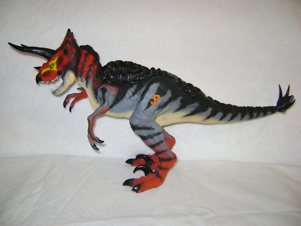Jurassic World: Fallen Kingdom: On vous présente 'Indoraptor', le nouveau  dinosaure de la saga